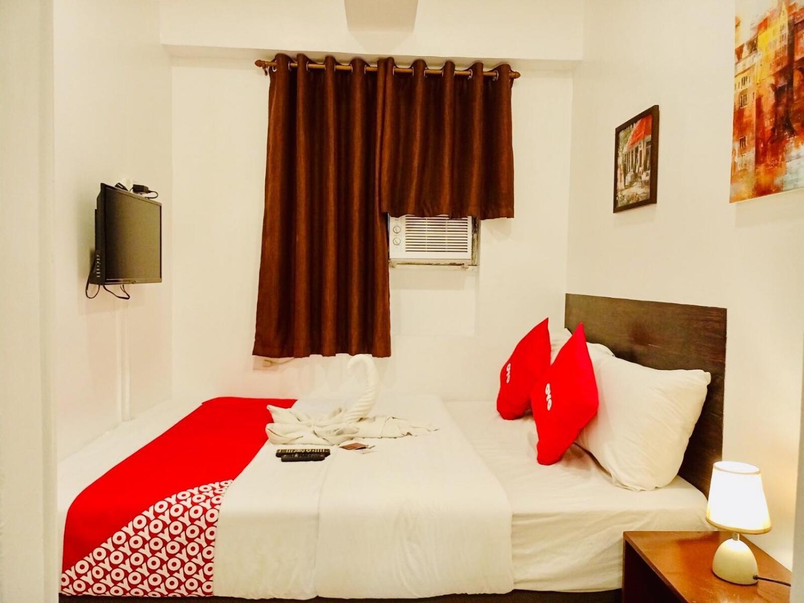 Oyo 888 City Stay Inns Fortview Bgc Pasig City Exteriör bild